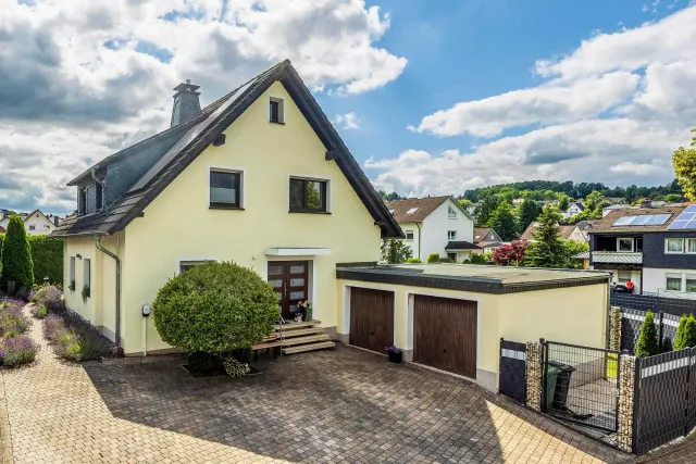 BookNoFees: Ferienwohnung Sonnenblick und Relax – Nieder-Röhre