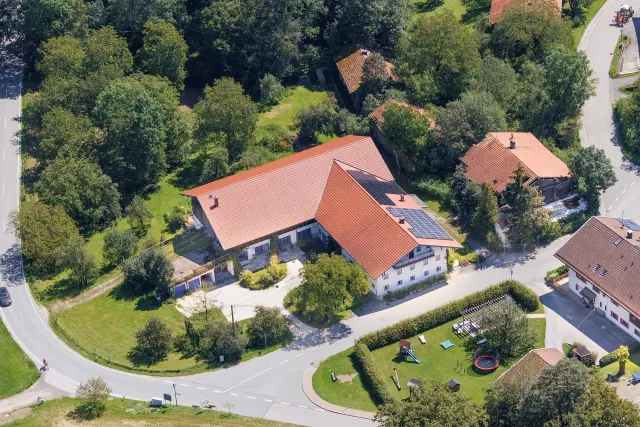 BookNoFees: Ferienwohnung in Rimsting – Wohnen zwischen Berge & Seen