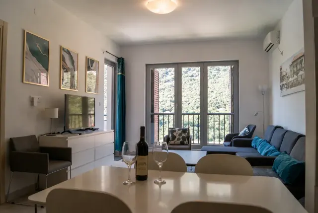 BookNoFees: Appartement Madela à Morinj – Morinj