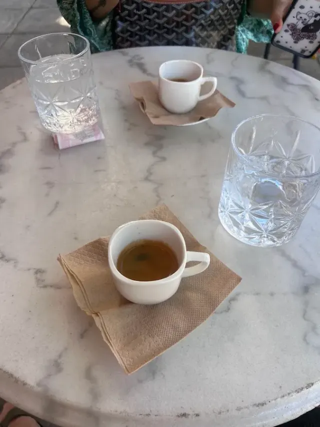BookNoFees : Café – Toucan – Athens – Toucan, photo n° 2