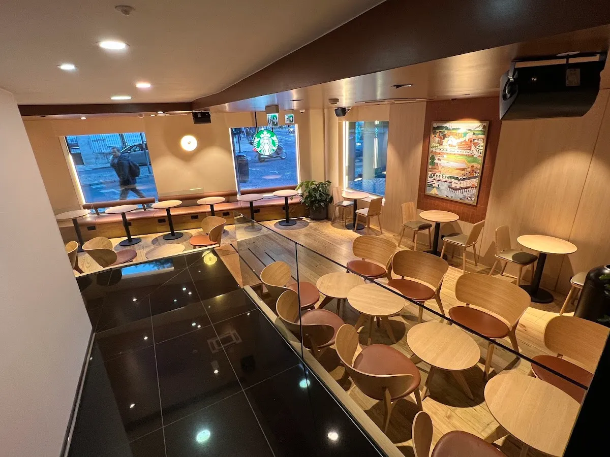 BookNoFees : Restaurant – Starbucks – Lisbon – Starbucks, photo n° 1