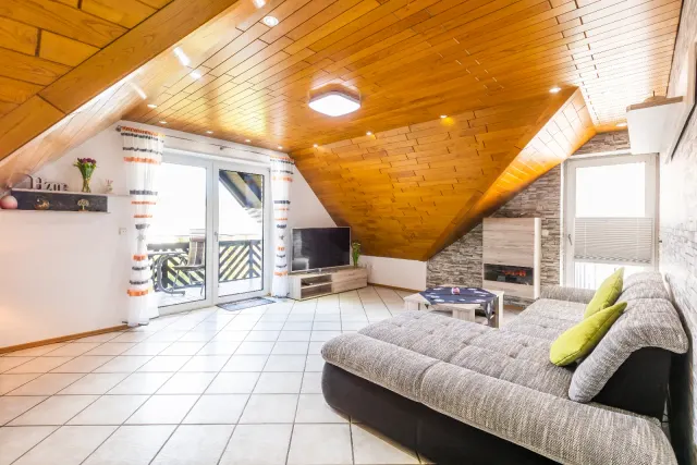 BookNoFees: Appartement de vacances « Robinson » à Balve, avec cheminée et vue sur le jardin – Balve