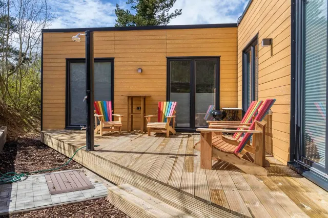 BookNoFees : location de vacances à Brekendorf – Petite maison paisible avec jardin et terrasse