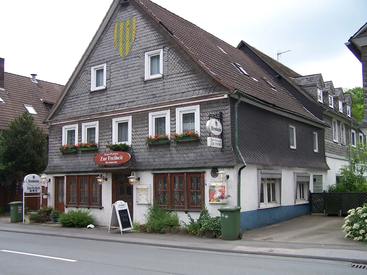 BookNoFees: Restaurant – Hotel zur Freiheit – Lennestadt – Hotel Zur Freiheit, foto 1