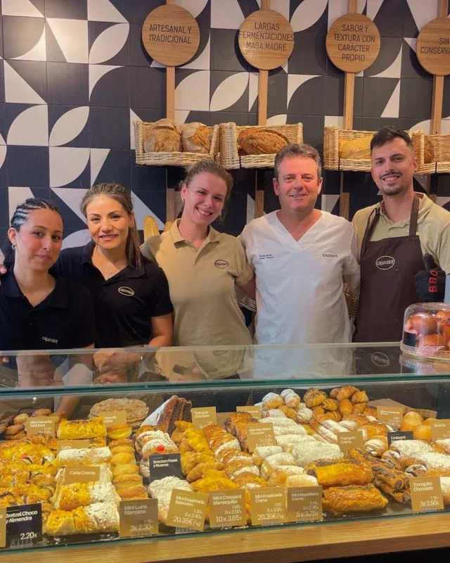 BookNoFees: Café – Granier – Madrid – Graanschuur, foto 3