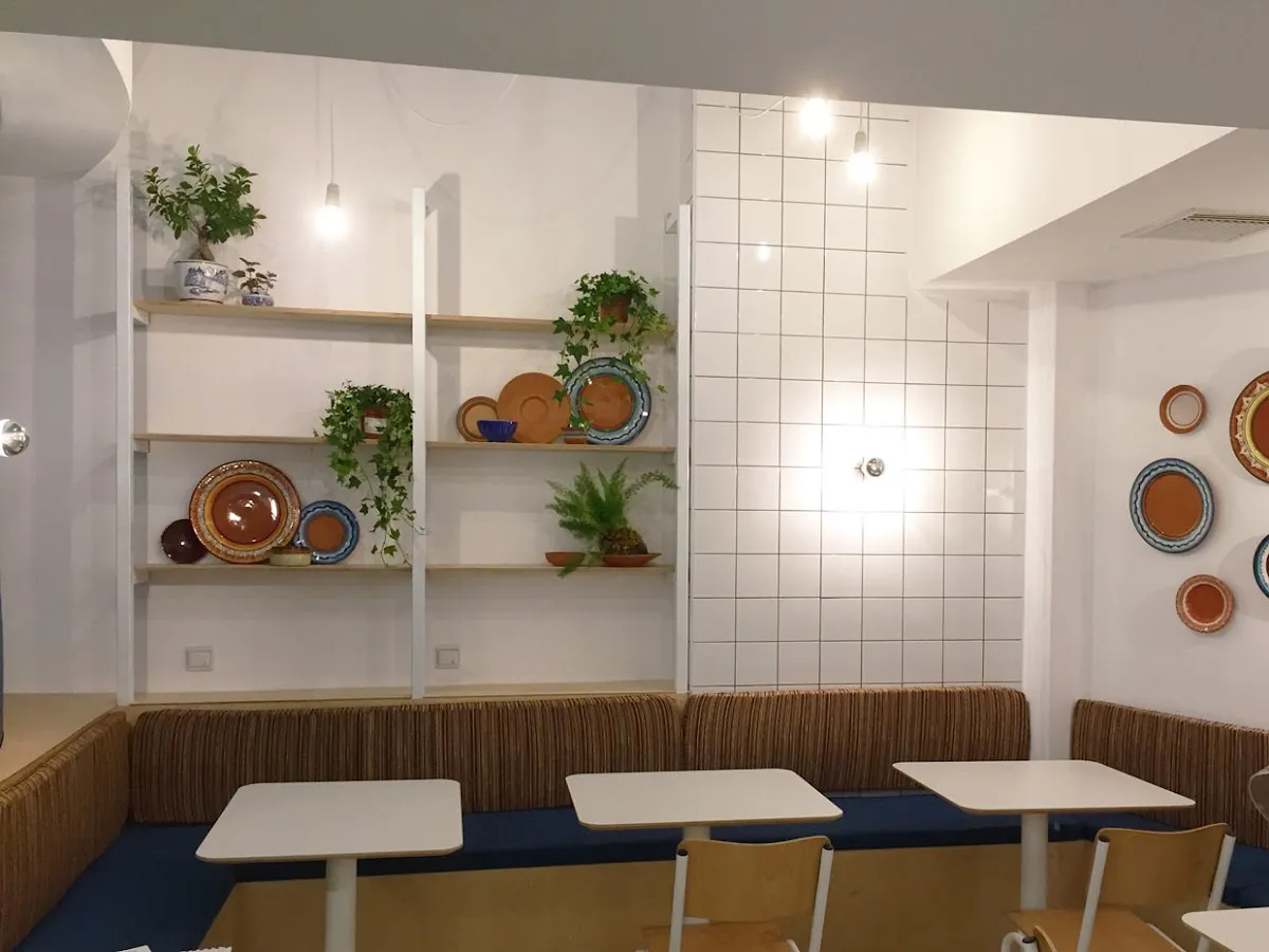 BookNoFees: Restaurant – Mama Tierra – Athens – Moeder Aarde, foto 1