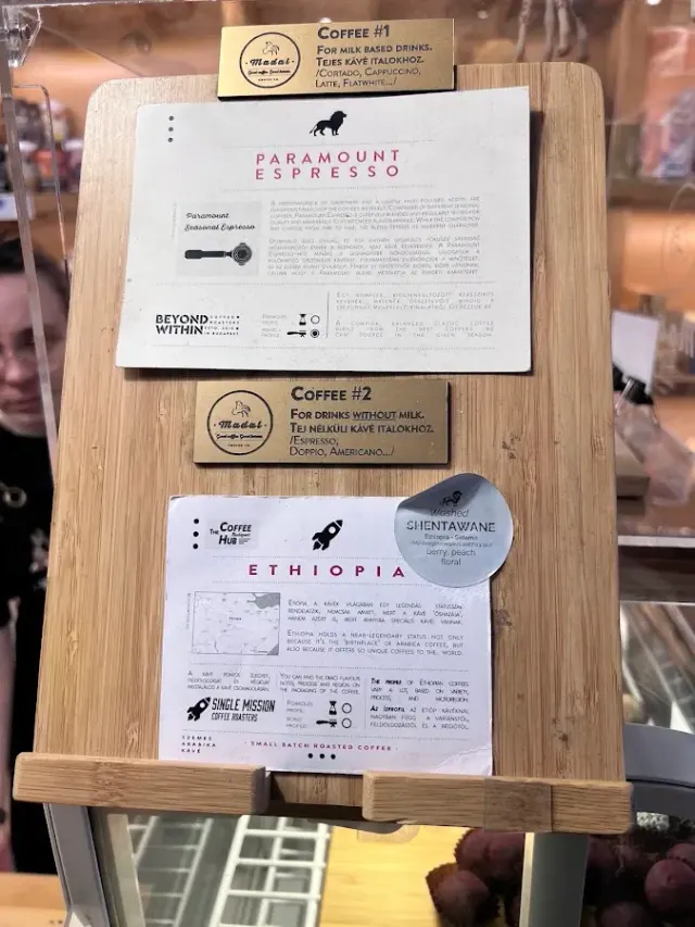 BookNoFees: Restaurant – Madal Cafe – Budapest – Madal Café, foto 3