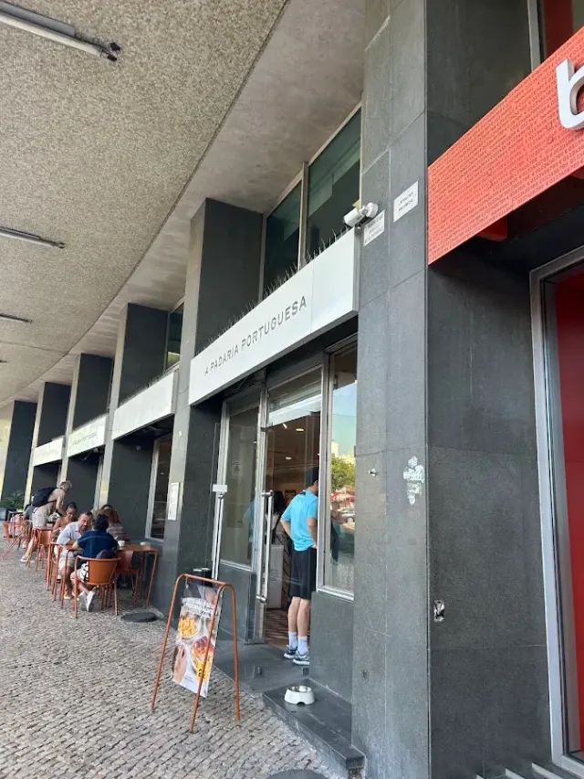 BookNoFees: Restaurant – A Padaria Portuguesa – Lisbon – De Portugese bakkerij, foto 2