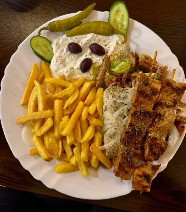 BookNoFees: Restaurant – Bei Stratos – Lüdenscheid – Bij Stratos, foto 3