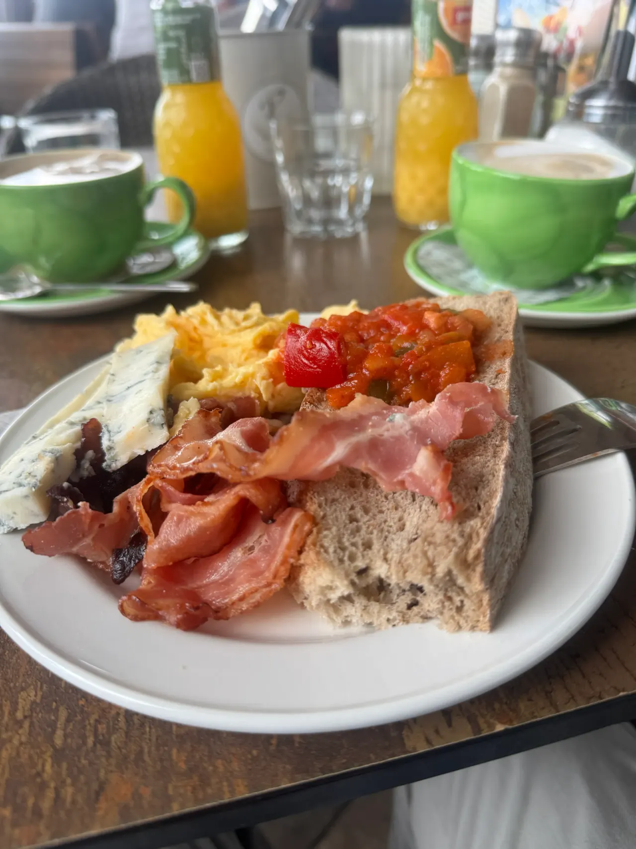 BookNoFees: Restaurant – R-Café Möhnesee – Möhnesee-Delecke, foto 1