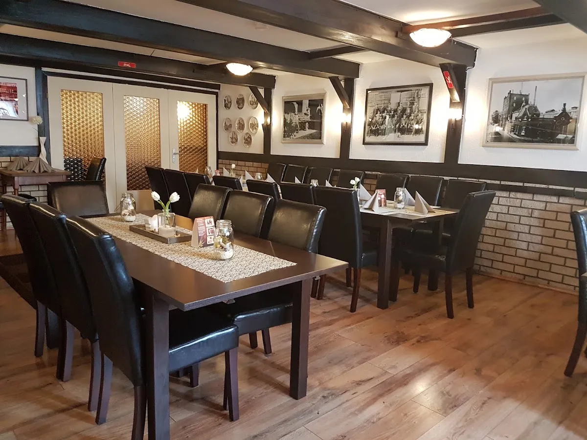 BookNoFees: Restaurant – Altes Gasthaus Schulze Beckinghausen – Kamen – Oude herberg Schulze Beckinghausen, foto 1