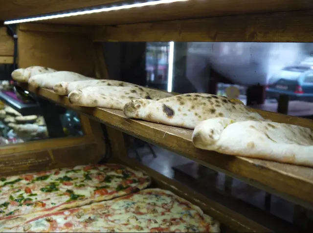 BookNoFees: Snackbar – Bye Bye Cavaliere – Berlin – Tot ziens, Cavaliere, foto 2
