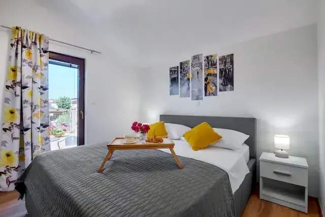 BookNoFees: Leuk 2SZ-appartement ‘Suzi’ in Pula, geweldige ligging – Pula