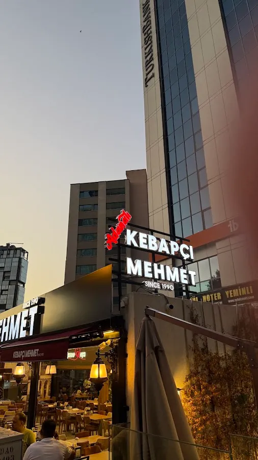 BookNoFees: Restaurant – Adanalı Kebapçı Mehmet – Istanbul – Mehmet, de kebabverkoper uit Adana, foto 1