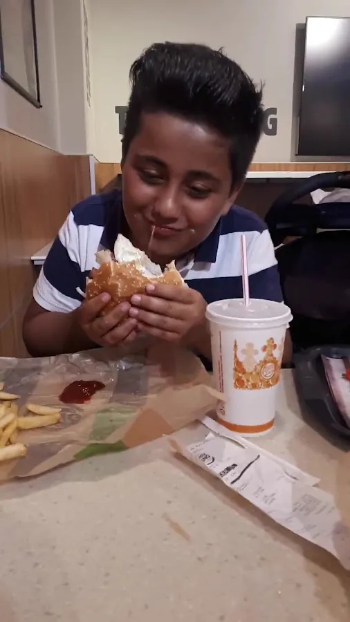 BookNoFees: Snackbar – Burger King – Helsinki – Koning van de hamburgers, foto 3