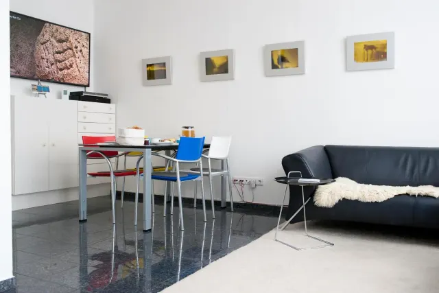BookNoFees: Kunst-T-raum | modern appartement voor 4 personen op Sylt, helemaal vooraan – Westerland