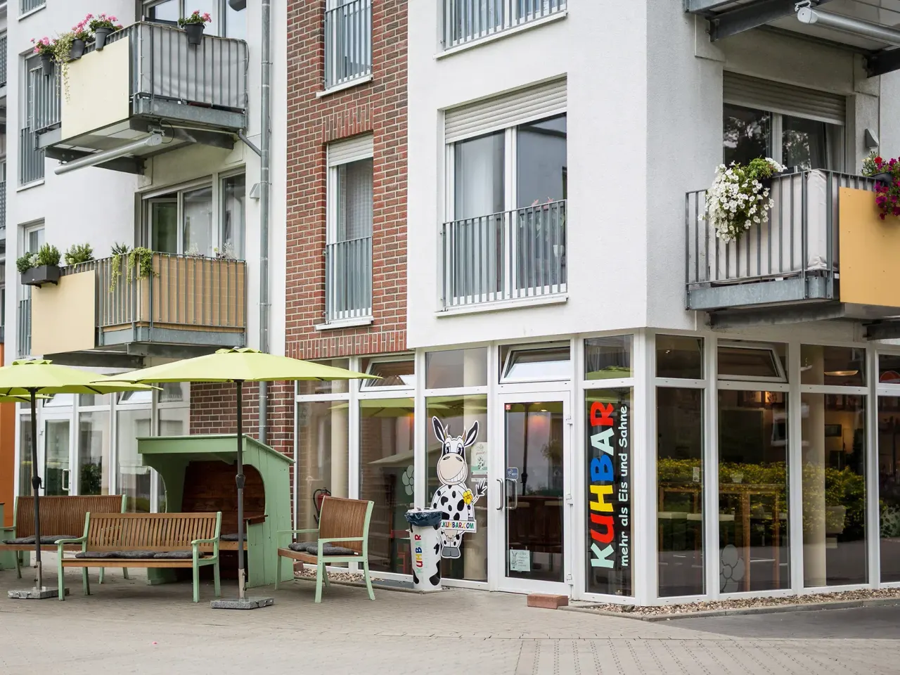 BookNoFees: IJs – KUHBAR Menden – Menden – KUHBAR Menden, foto 1