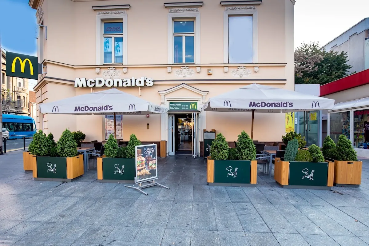 BookNoFees: Snackbar – McDonald's – Zagreb – McDonald's, foto 1