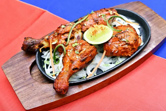 BookNoFees: Restaurant – Amritsar Mail – Prague – Amritsar Mail, foto 2