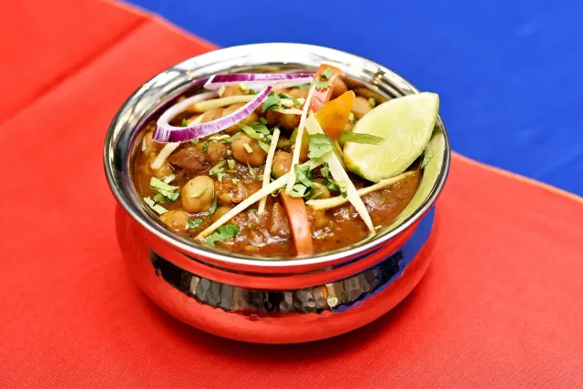BookNoFees: Restaurant – Amritsar Mail – Prague – Amritsar Mail, foto 3