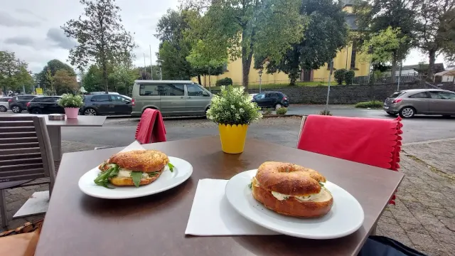 BookNoFees: Bakkerij – Niederschlag Gerhard Bäckerei – Wenden – Niederschlag Gerhard Bakkerij, foto 3