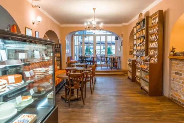 BookNoFees: Café – Choco-Café U Červené židle – Prague – Choco-Café Bij de Rode Stoel, foto 3