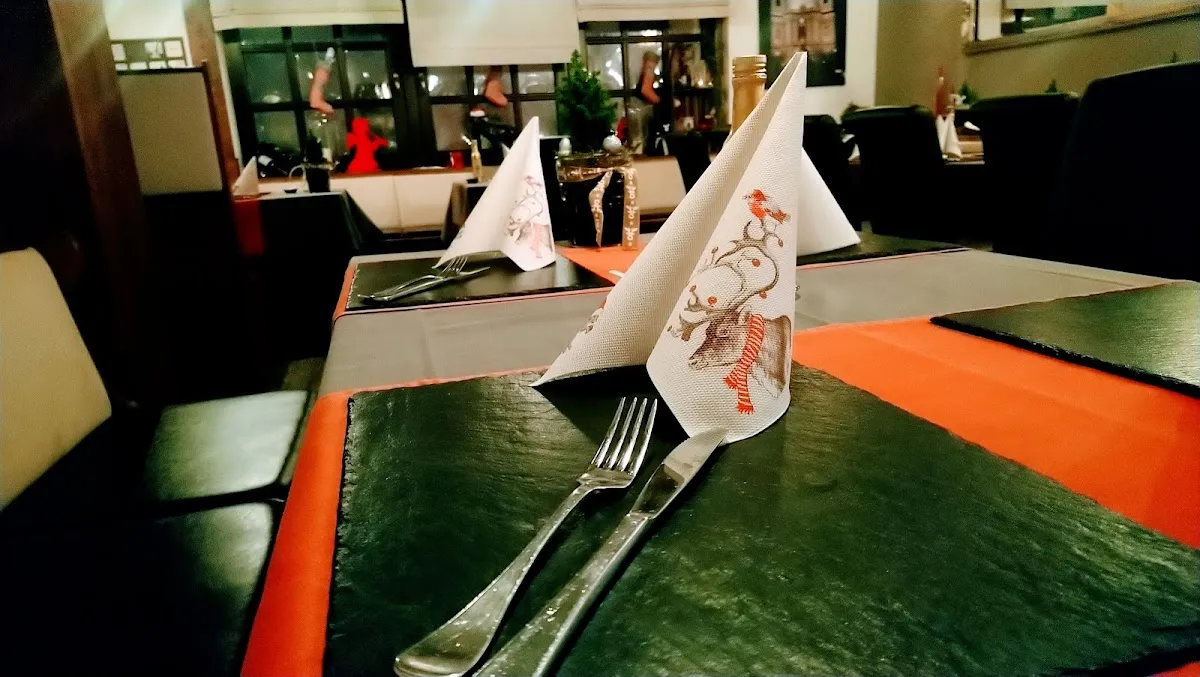 BookNoFees: Restaurant – Deutsches Haus – Marsberg – Duits Huis, foto 1