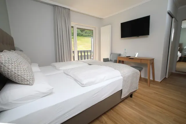 BookNoFees: Restaurant – Landhotel Liesetal – Hallenberg – Landhotel Liesetal, foto 2