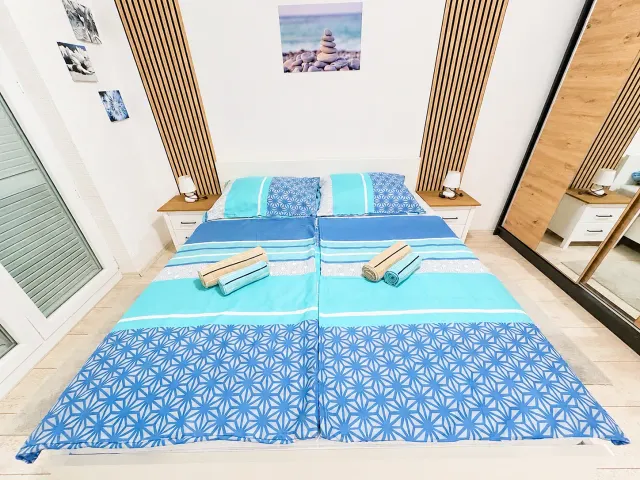 BookNoFees: vakantiehuis in Rab – Rustig en stijlvol appartement met balkon