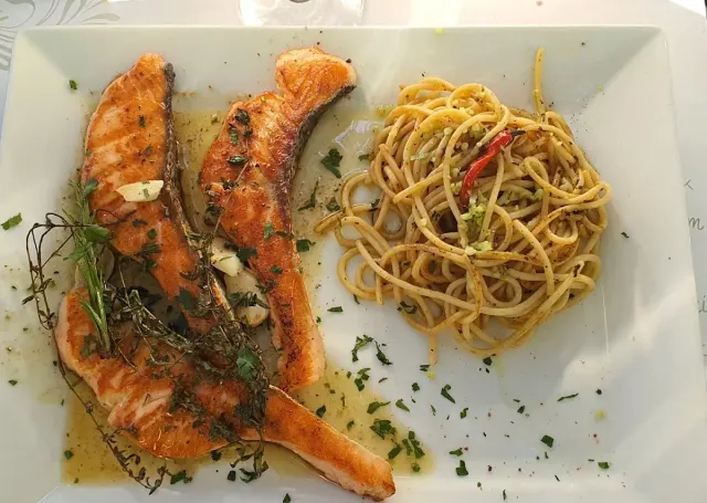BookNoFees: Restaurant – Mamma Mia – Breckerfeld – Mamma Mia, foto 2