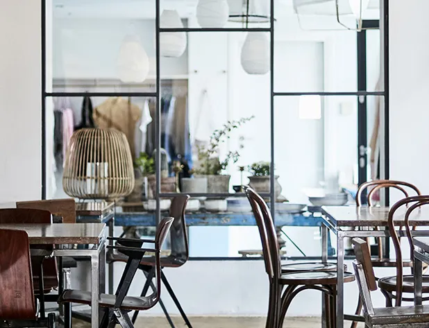 BookNoFees: Restaurant – Między Nami – Warsaw – Tussen ons, foto 3
