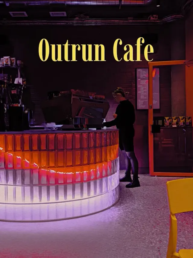 BookNoFees: Café – Outrun Cafe – Helsinki – Outrun Café, foto 2