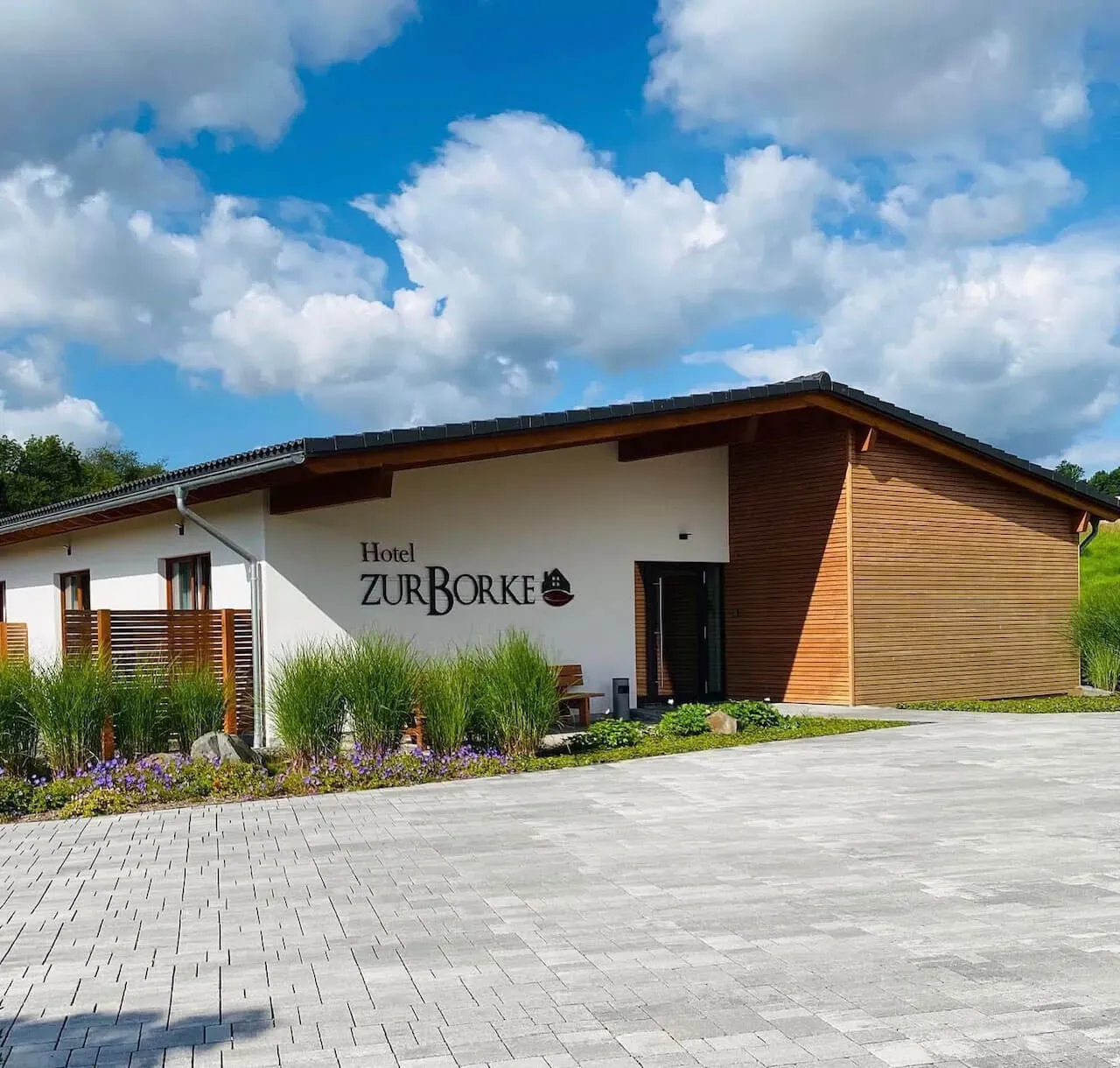 BookNoFees: Restaurant – Hotel & Gaststätte Zur Borke – Neuenrade-Affeln – Hotel & Restaurant Zur Borke, foto 1