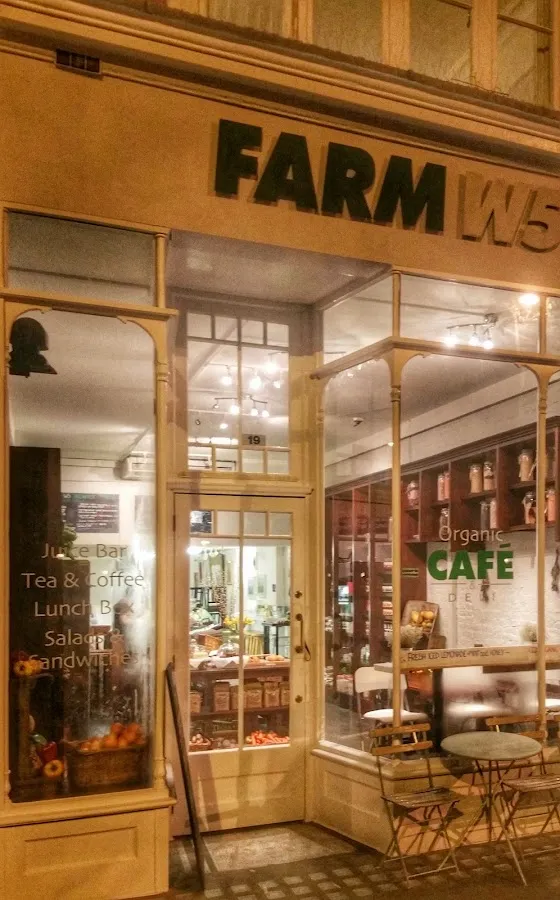 BookNoFees: Café – Farm W5 – London – Boerderij W5, foto 1